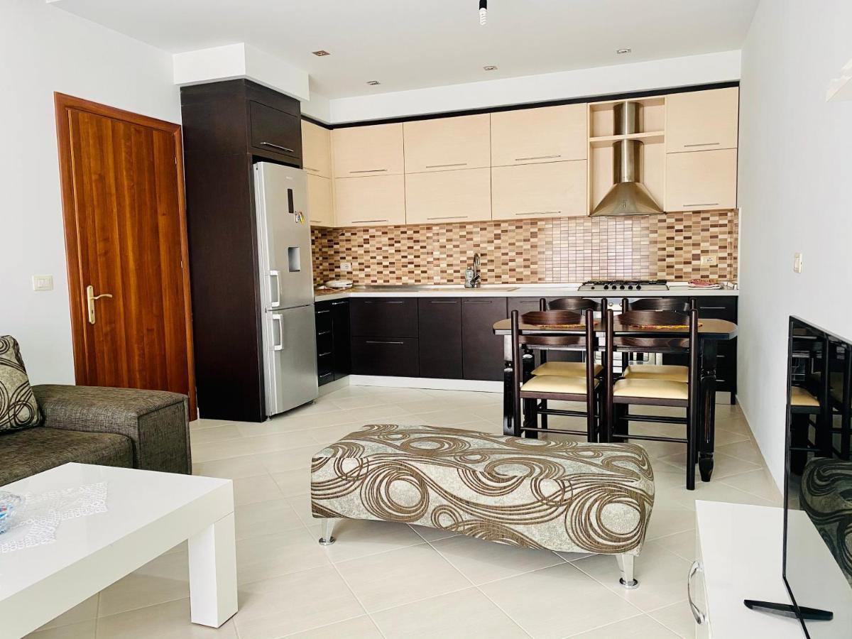 Downtown Apartment ฟิเอร์ ภายนอก รูปภาพ